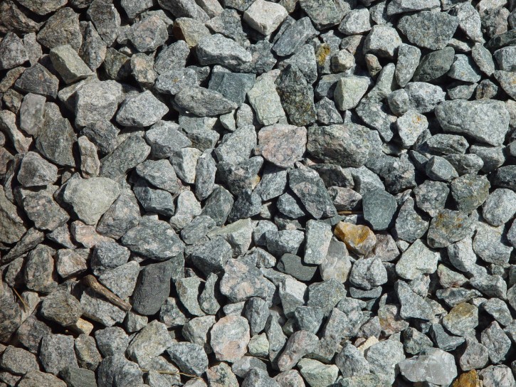 bluemetal-coarse-granite-gravel-texture_w725_h544.jpg