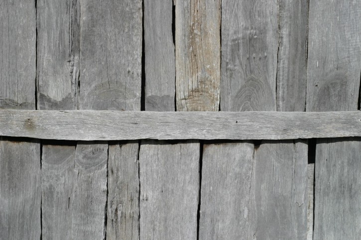 wooden-slat-wall_w725_h483.jpg